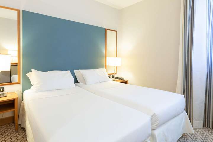 Room 7 of 49