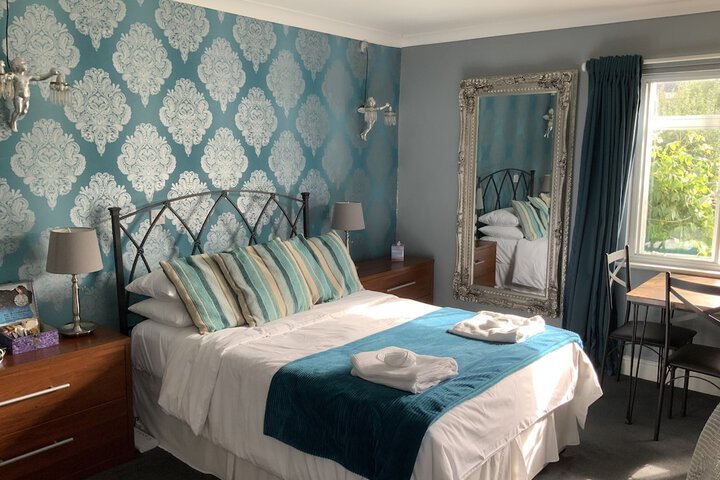 Room 18 of 53