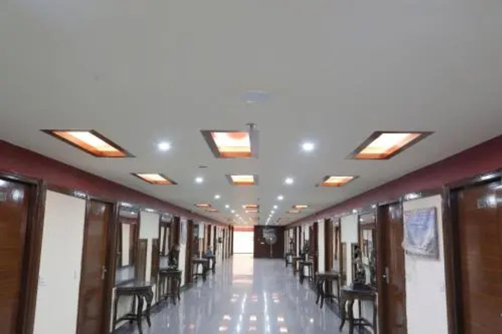 Room 7 of 11