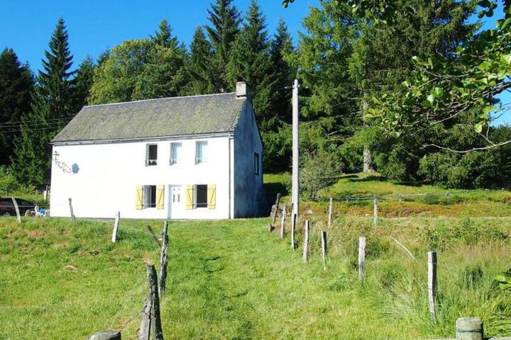 Maison accueillante à Saint-Gènes-Champespe + Vue sur le lac