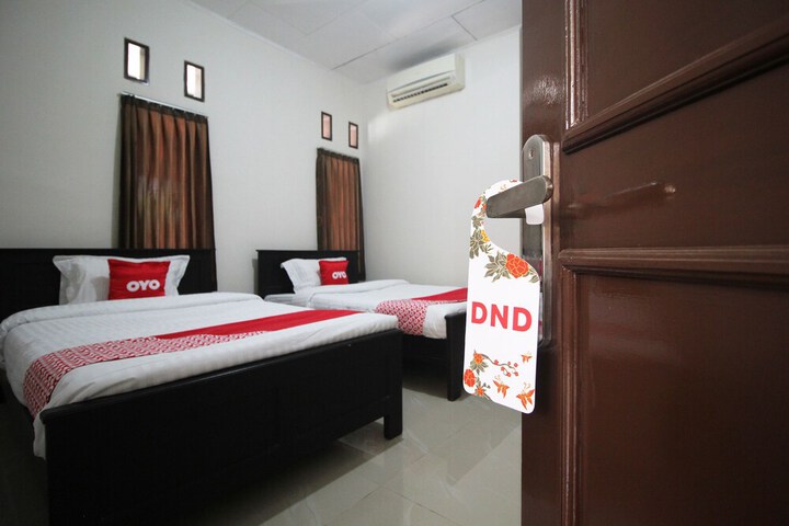 Room 13 of 34