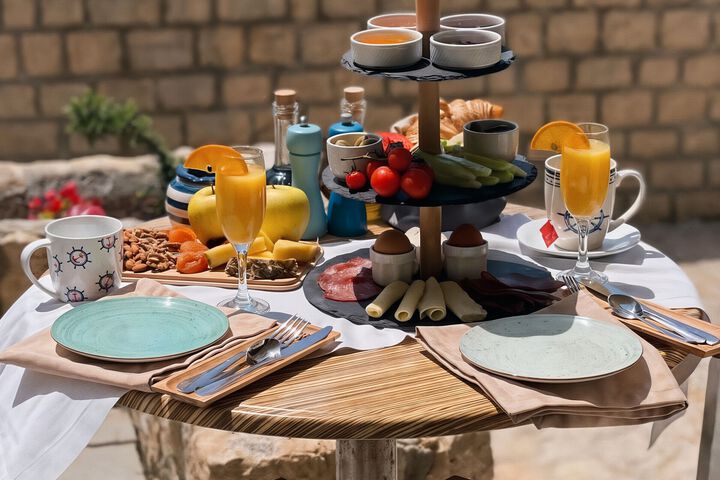 Breakfast/Coffee Service 7 of 29