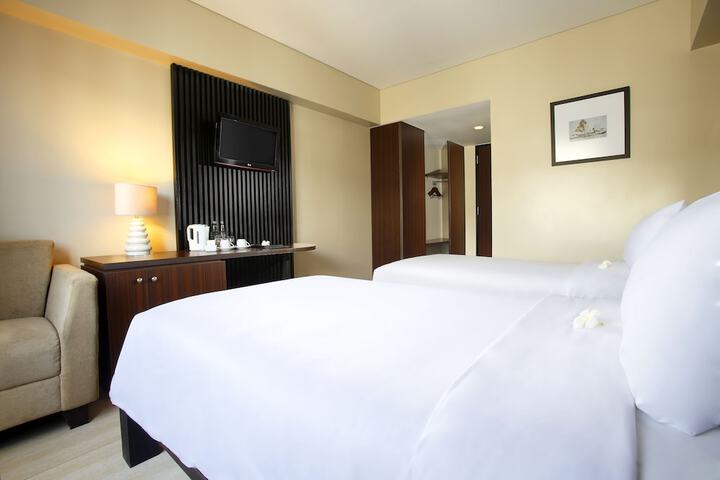 Room 10 of 48