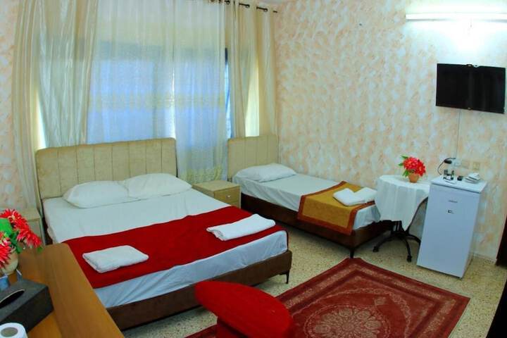 Room 19 of 87
