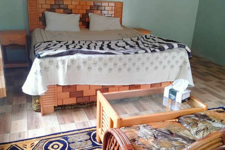 Room 9 of 21