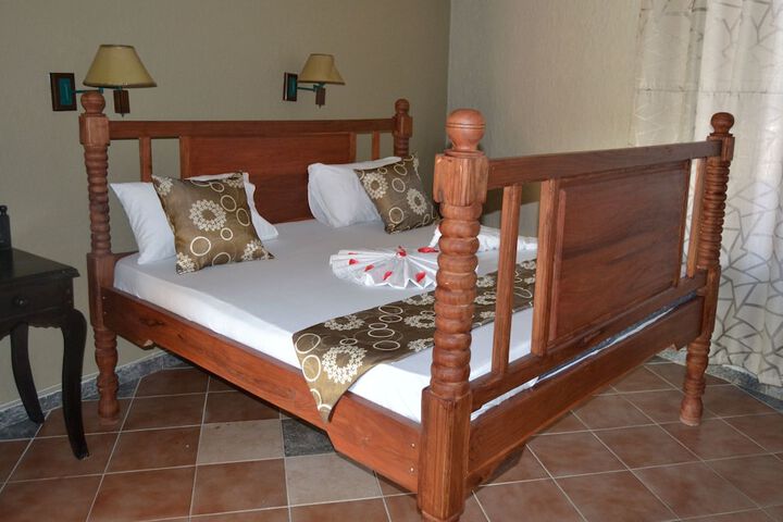 Room 3 of 24
