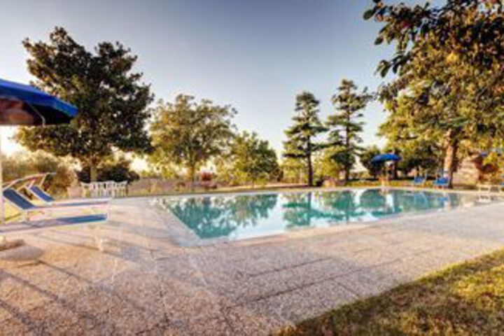 Pool 24 of 27