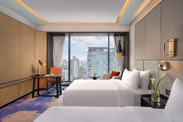 Room 37 of 90