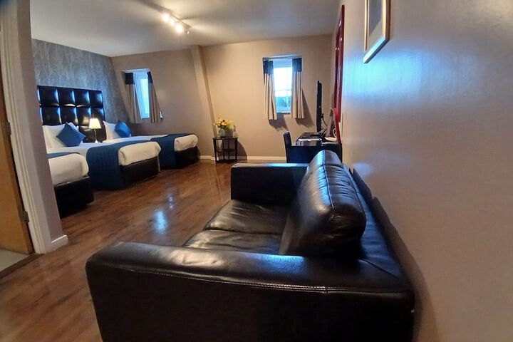 Room 37 of 182