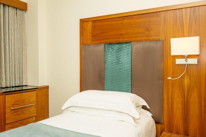 Room 14 of 71