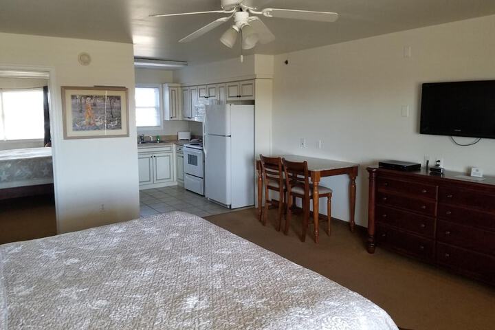 Room 10 of 26