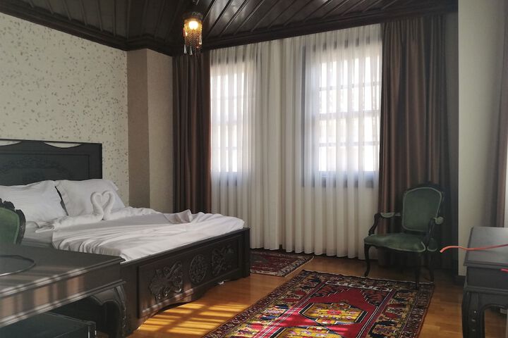 Room 21 of 49