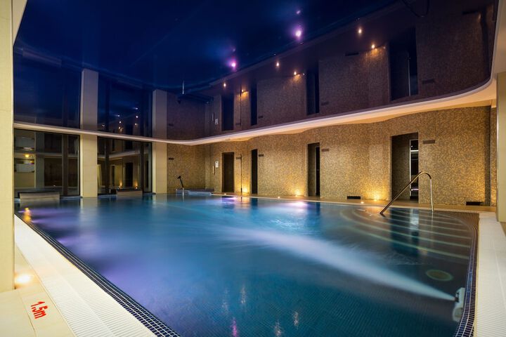 Pool 45 of 75