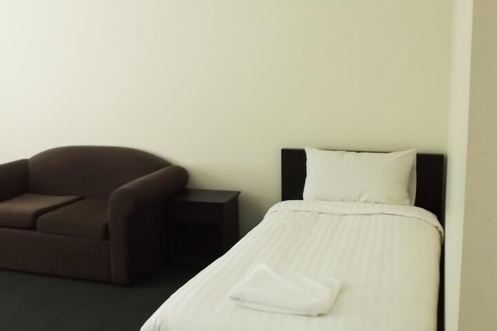 Room 11 of 49