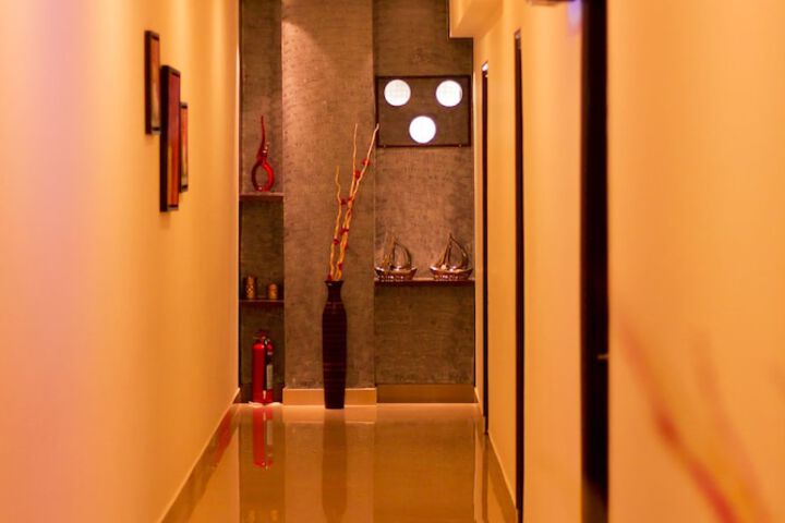 Ballroom/Hall 27 of 33