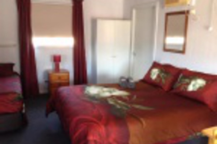 Room 113 of 228