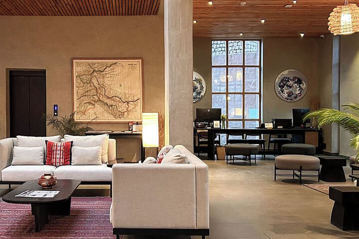 Hotel Interior 4 of 69