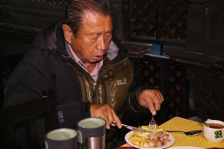 Dining 47 of 54