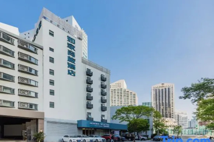 Hotel 8 of 9