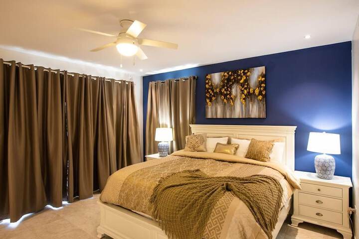 Room 4 of 17