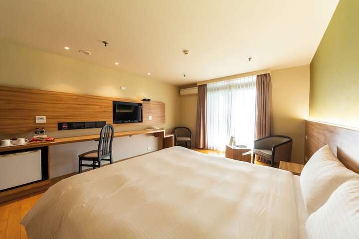 Room 115 of 203