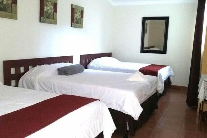 Room 8 of 28