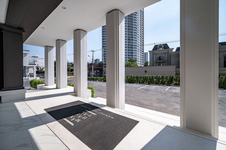 Lobby Entry