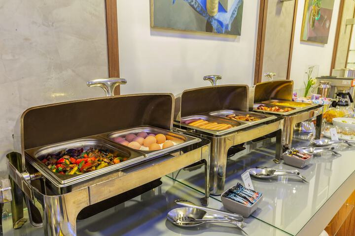 Dining 75 of 92