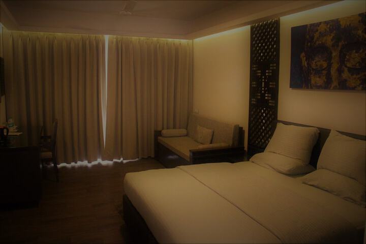 Room 17 of 75