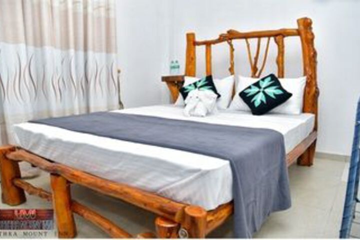 Room 14 of 27