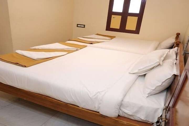 Room 15 of 38