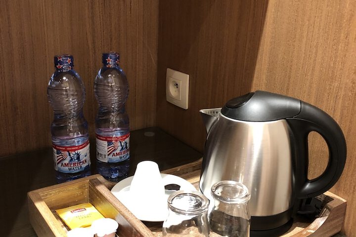 Room 6 of 35