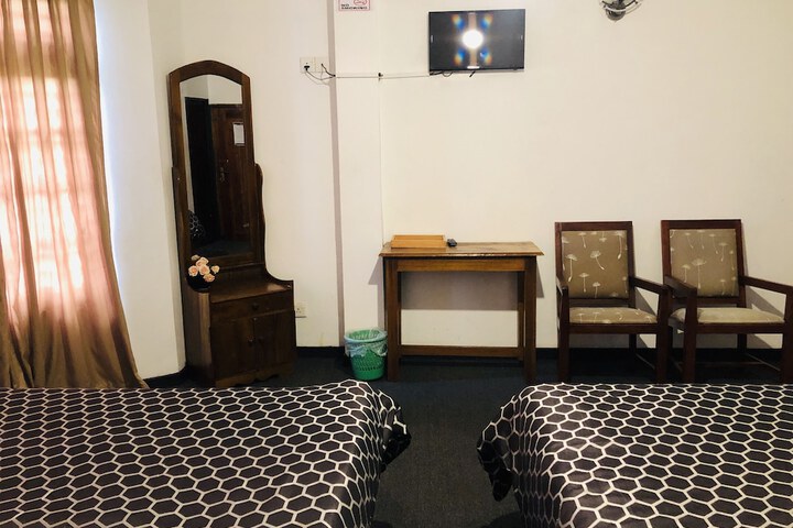 Room 19 of 119