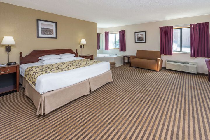 Room 6 of 36