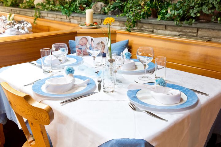 Dining 20 of 61