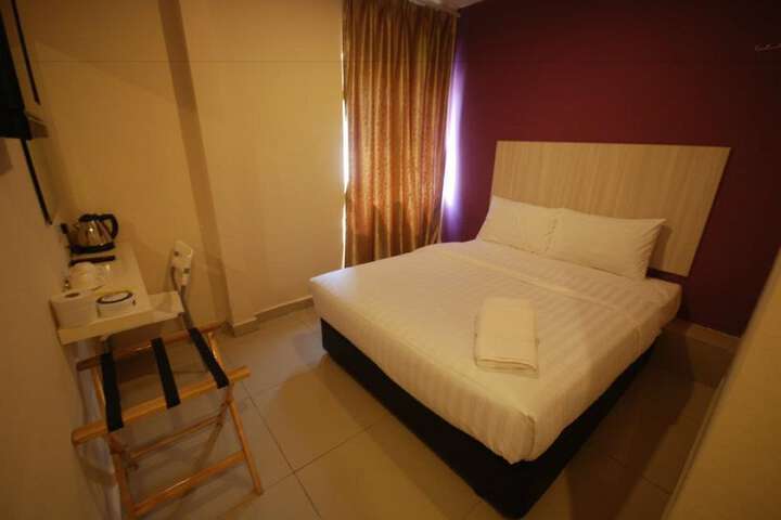 Room 5 of 41