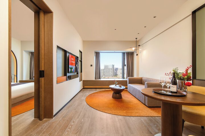 Room 25 of 79