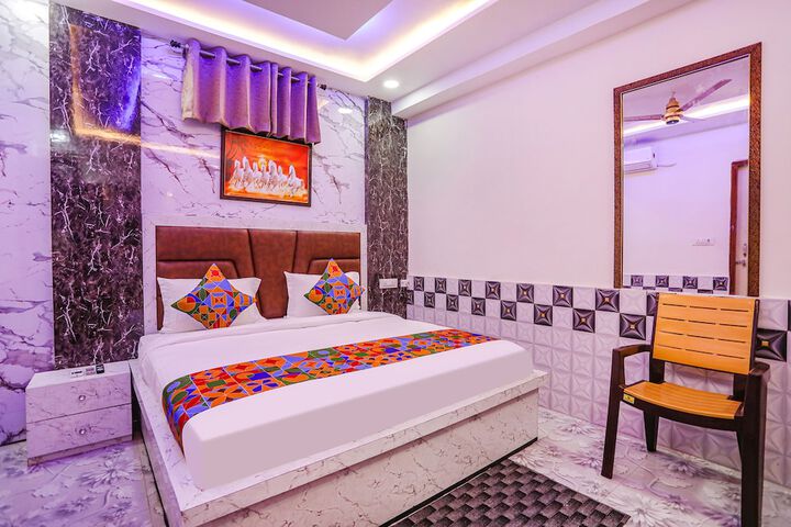 Room 9 of 26