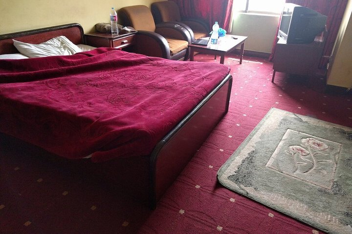Room 3 of 6