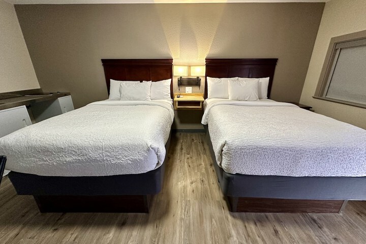 Room 8 of 42