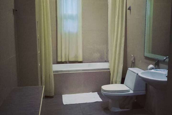 Room 44 of 80