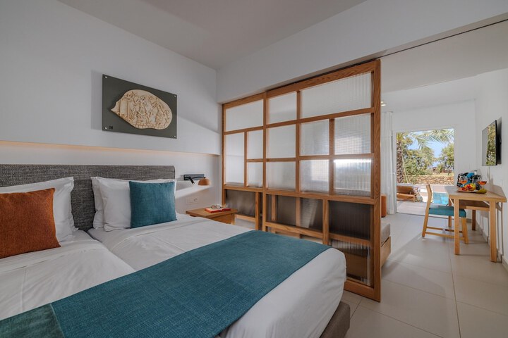 Room 48 of 209