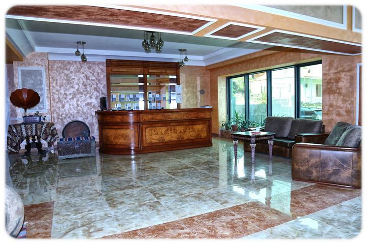 Hotel 47 of 48