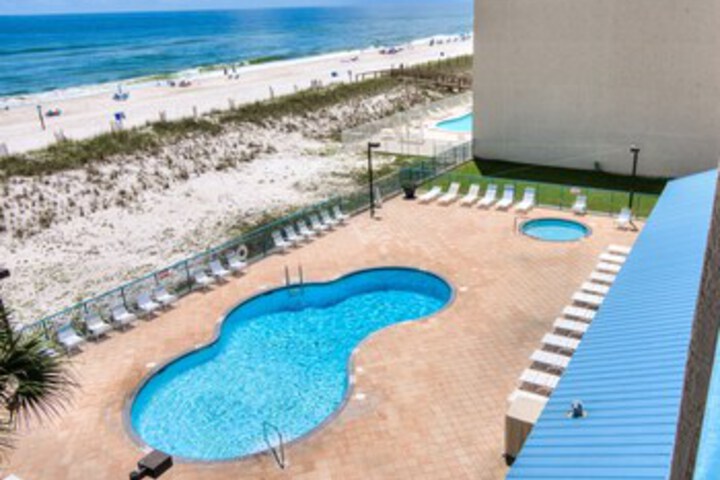 Pool 26 of 44
