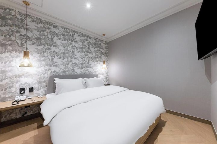 Room 14 of 72