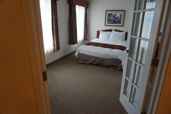 1 Bedroom Suite Queen Bed (4 of 26)
