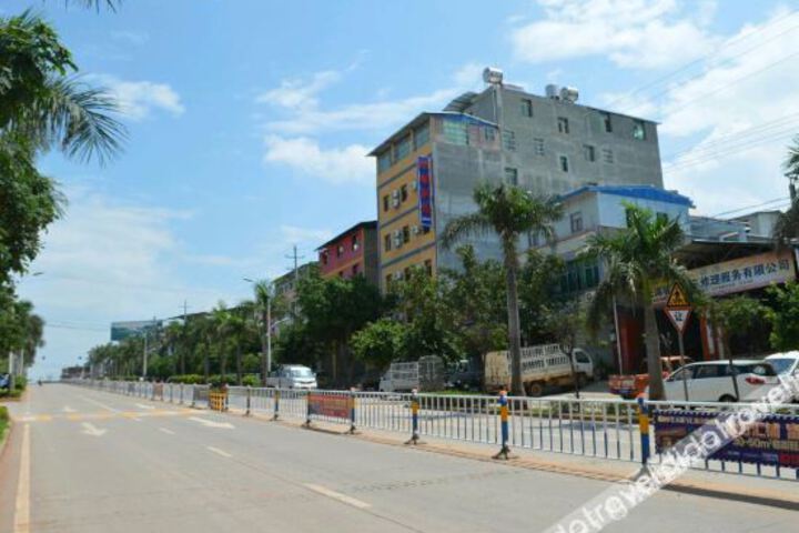 Yuanmou Mingrui Hotel