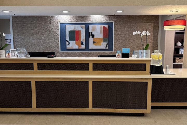 Guest Lobby