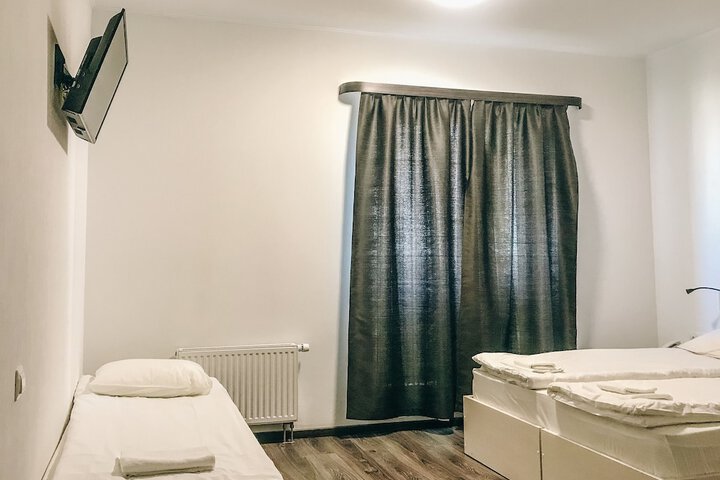 Room 25 of 31