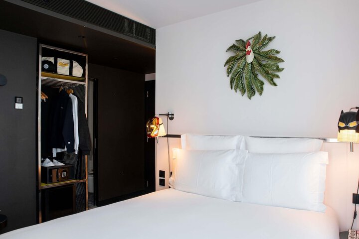 Room 78 of 192